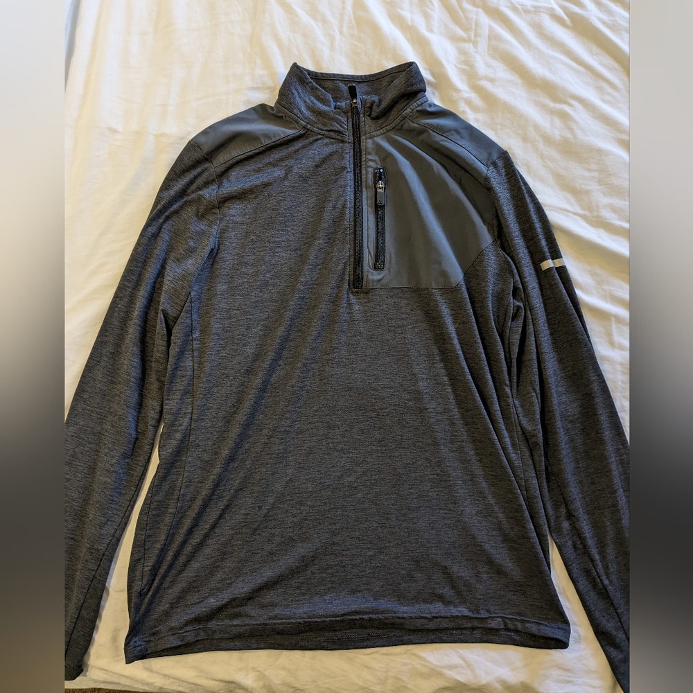 Men's Tek Gear shirt